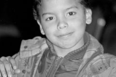 Cutumay Camones, grupo de miembros del FMLN, tocando en Chicago, Illinois, EEUU 1989