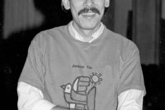 Cutumay Camones, grupo de miembros del FMLN, tocando en Chicago, Illinois, EEUU 1989