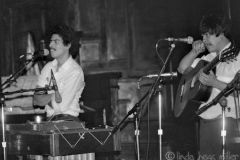 Cutumay Camones, grupo de miembros del FMLN, tocando en Chicago, Illinois, EEUU 1989