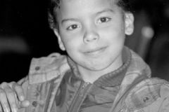 Cutumay Camones, grupo de miembros del FMLN, tocando en Chicago, Illinois, EEUU 1989