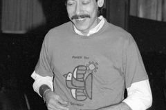 Cutumay Camones, grupo de miembros del FMLN, tocando en Chicago, Illinois, EEUU 1989