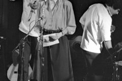 Cutumay Camones, grupo de miembros del FMLN, tocando en Chicago, Illinois, EEUU 1989