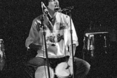 Cutumay Camones, grupo de miembros del FMLN, tocando en Chicago, Illinois, EEUU 1989