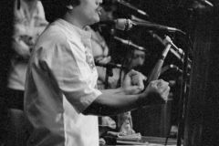 Cutumay Camones, grupo de miembros del FMLN, tocando en Chicago, Illinois, EEUU 1989