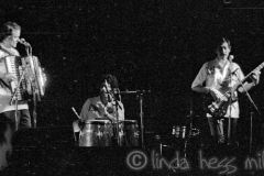Cutumay Camones, grupo de miembros del FMLN, tocando en Chicago, Illinois, EEUU 1989