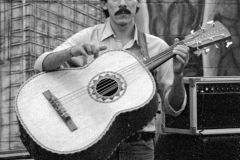 nov 1987 cutumay camones tocando en la universidad de illinois en chicago (lolo)