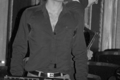 Cutumay Camones, grupo de miembros del FMLN, tocando en Chicago, Illinois, EEUU 1989