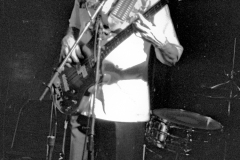 Cutumay Camones, grupo de miembros del FMLN, tocando en Chicago, Illinois, EEUU 1989