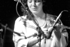 Cutumay Camones, grupo de miembros del FMLN, tocando en Chicago, Illinois, EEUU 1989