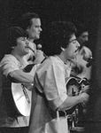 Cutumay Camones, grupo de miembros del FMLN, tocando en Chicago, Illinois, EEUU 1989