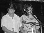 Cutumay Camones, grupo de miembros del FMLN, tocando en Chicago, Illinois, EEUU 1989