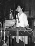Cutumay Camones, grupo de miembros del FMLN, tocando en Chicago, Illinois, EEUU 1989