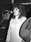 Cutumay Camones, grupo de miembros del FMLN, tocando en Chicago, Illinois, EEUU 1989