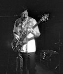 Cutumay Camones, grupo de miembros del FMLN, tocando en Chicago, Illinois, EEUU 1989