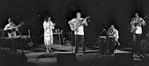 Cutumay Camones, grupo de miembros del FMLN, tocando en Chicago, Illinois, EEUU 1989