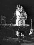Cutumay Camones, grupo de miembros del FMLN, tocando en Chicago, Illinois, EEUU 1989