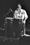 Cutumay Camones, grupo de miembros del FMLN, tocando en Chicago, Illinois, EEUU 1989