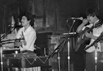 Cutumay Camones, grupo de miembros del FMLN, tocando en Chicago, Illinois, EEUU 1989