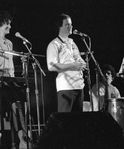 Cutumay Camones, grupo de miembros del FMLN, tocando en Chicago, Illinois, EEUU 1989
