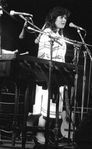 Cutumay Camones, grupo de miembros del FMLN, tocando en Chicago, Illinois, EEUU 1989