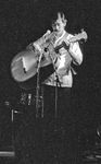 Cutumay Camones, grupo de miembros del FMLN, tocando en Chicago, Illinois, EEUU 1989