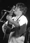 Cutumay Camones, grupo de miembros del FMLN, tocando en Chicago, Illinois, EEUU 1989