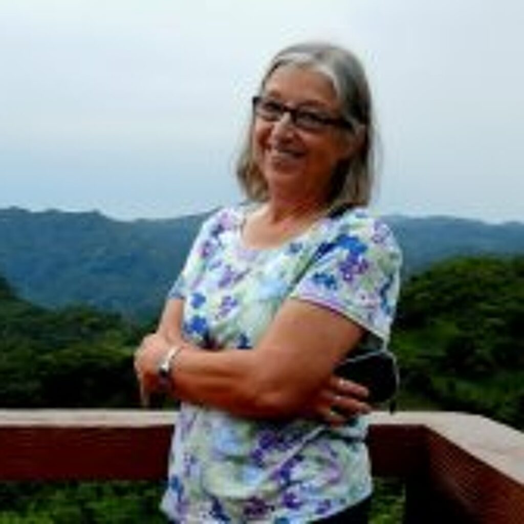 Linda Hess Miller. Fotógrafa Documental e Historiadora Visual. Su obra es fundamental para entender la historia social contemporánea de El Salvador.